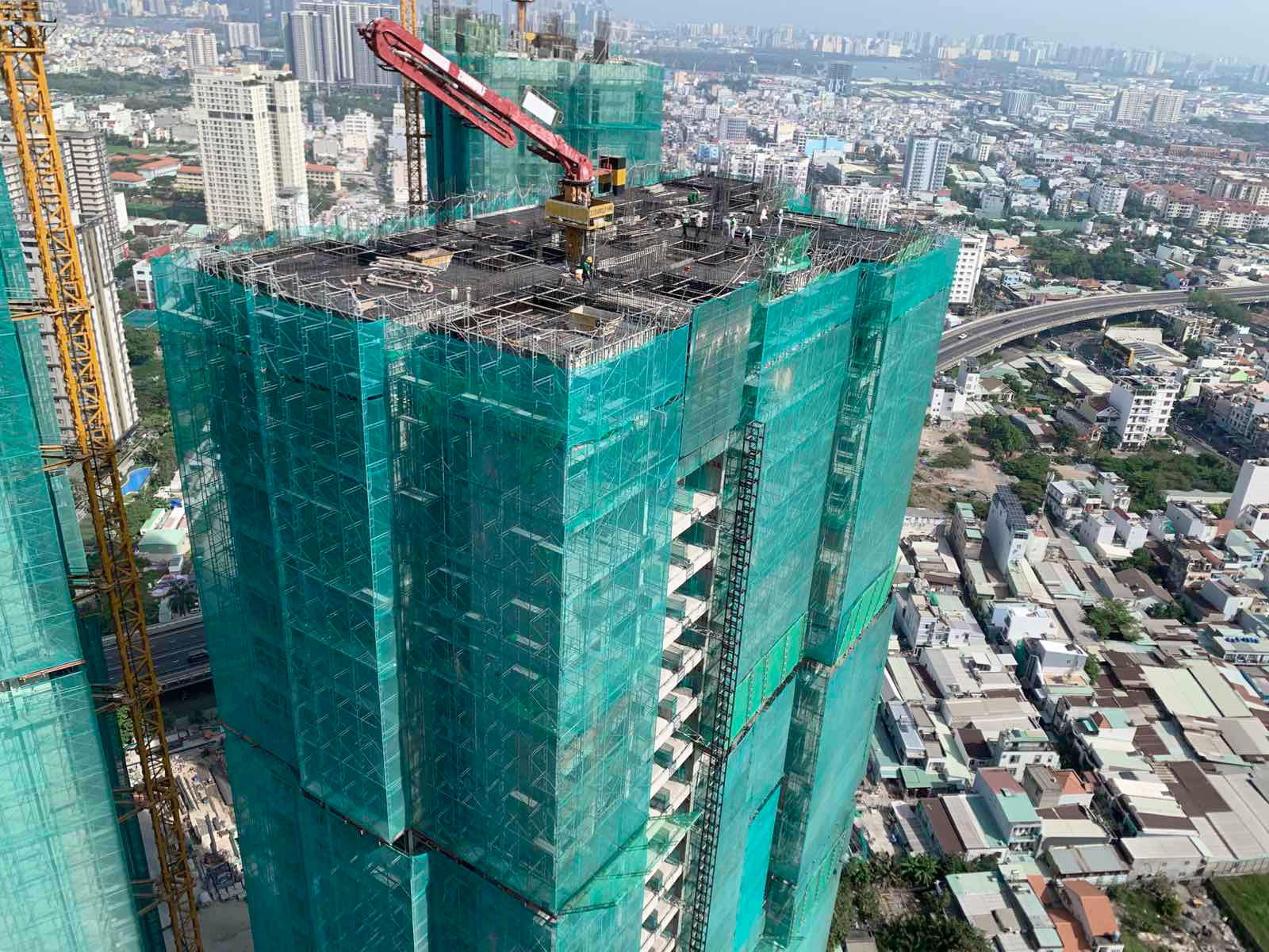 5. Hoàn thành công tác bê tông dầm sàn Tầng 36 đến 39 tại Tháp 9.